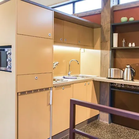 0-bedroom Holiday In *